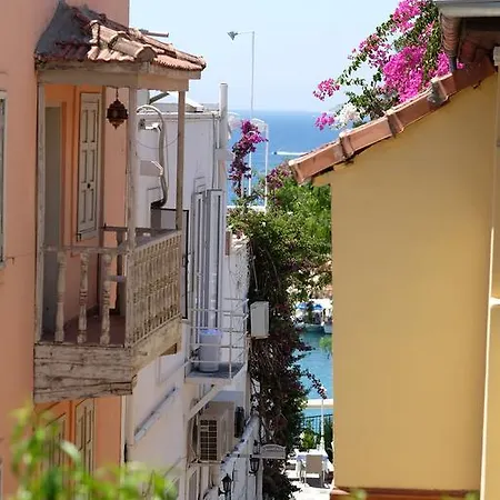 Апарт-отель Smart Aparts